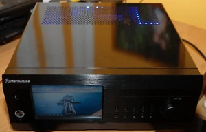 HTPC Media Center Thermaltake DH202 7"LCD Core i5-3470 Geforce 750Ti 8GB 128GB - Bild 1 von 23