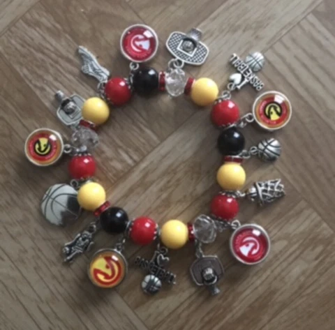 Atlanta Hawks Charm Bracelet Cover