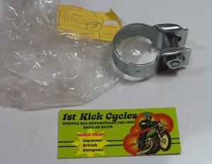 Abrazadera silenciador Kawasaki KZ KAF KZ305 KAF450 KAF300 LTD 1987-88 92037-1227 OEM NUEVO DE STOCK - Imagen 1 de 2