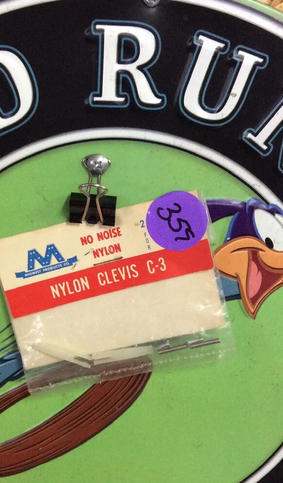 Vintage Nylon Clevis Midwest Products Co. Model Airplane control line RC🇺🇸ship - Image 1 of 1