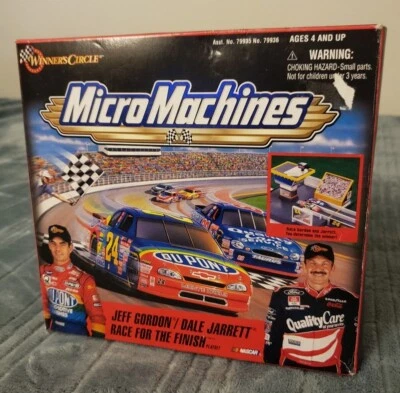 Micro Machines Jeff Gordon/Dale Jarrett Race for the Finish & Performance Garage - Image 1 of 4