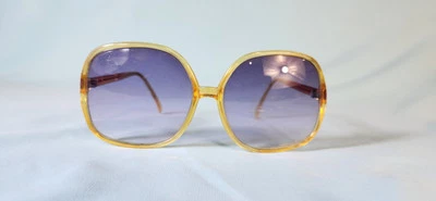 Gafas de sol hippy redondas grandes amarillas y moradas Foto 1 de 4