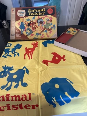 Juego completo Milton Bradley Animal Twister 1966 vintage con tarjetas de tapete y caja Foto 1 de 4