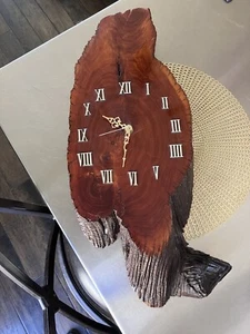 Beautiful live edge wall clock - Picture 1 of 5