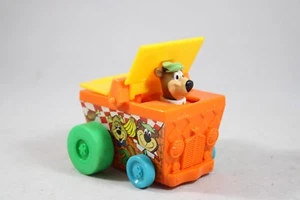 Wendy's Toy - Hanna Barbera - 1999 - Yogi Bear - Wacky Racer - Picture 1 of 8