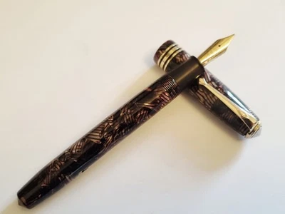 Gorgeous 1958 Conway Stewart 58 Pink Hatch & Gold Fountain Pen 14ct Gold Nib - Image 1 of 4