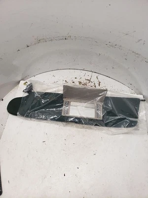 Driver Sun Visor Without Illumination Vinyl Fits 02-03 DODGE 1500 VAN 1433068 - Image 1 of 4