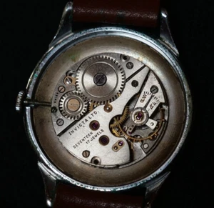001_Orologio antico INVICTA Meccanismo Funzionante con difetto - Foto 1 di 5