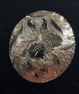 Clip de bufanda vintage firmado Jeri-Lou tono plata flora y hoja - Imagen 1 de 2