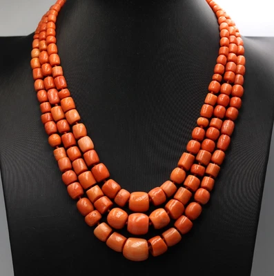 Collana tre fili di corallo mediterraneo naturale vintage anni '70 Italia - Immagine 1 di 4