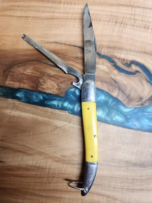 Sabre Folding Fish Knife with Fish Scaler - Image 1 of 4