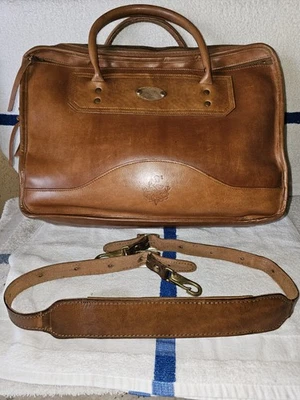 De colección Usado en Excelente Condición Gokey Cuero de Toro Latón Maletín Mensajero Bolso para Pasar la Noche 17x12" Foto 1 de 4