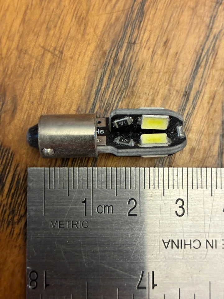 Miniature Bayonet LED bulb BA9S Quantity 100 - Image 1 of 1