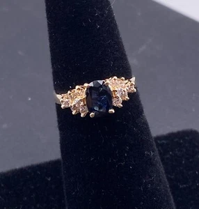 Juego de anillo de cóctel de diamantes de zafiro natural de oro amarillo 14K talla 5 clavijas 0,30 CTW - Imagen 1 de 11