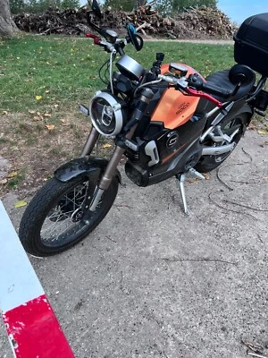 E-Motorrad Super SOCO TC MAX -  orange - sehr guter Zustand +Koffer - Bild 1 von 4