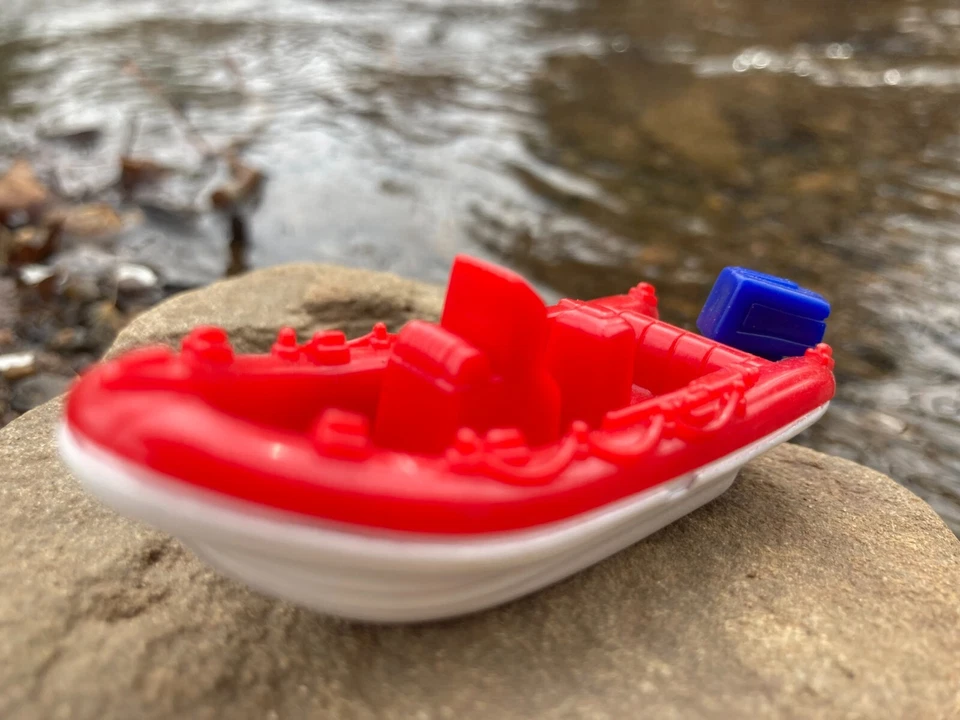 Matchbox Toy Boat White Water Raft Boat Diecast White Red Blue Boys 1:70 Scale - Image 1 of 4