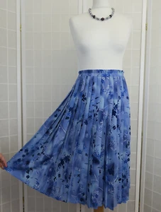 Debenhams Classics Pleated Skirt UK 18 Blue Purple Floral Midi Vintage 90s - Picture 1 of 9