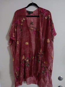 Charlotte Daniel Pink Embroidered Detail Kimono - Picture 1 of 12