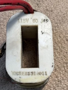 Vickers 316011 Coil 125V 60 - Picture 1 of 7