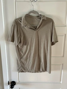 Vuori Herren Strato Tech Polo Sand Kurzarm Größe S - Bild 1 von 4