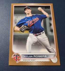 2022 Topps Series 1 Base Gold #32 Taylor Rogers /2022 - Minnesota Twins - Picture 1 of 2