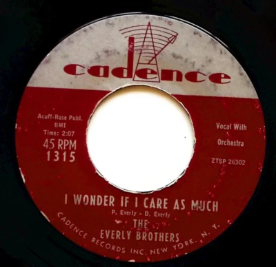 THE EVERLY BROTHERS – BYE BYE LOVE / I WONDER IF I CARE AS MUCH VINYL 45 77-84 - Image 1 of 3