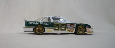 Harry Gant #33 Skoal Bandit 1994 "Última carrera" 1/24 diecast Revell NASCAR Lumina Foto 1 de 4