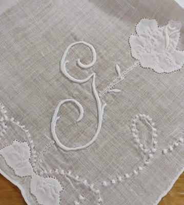 Hankie Handjerchuef Vintage G Monograma Blanco Bordado Sobre Lino Blanco Foto 1 de 3