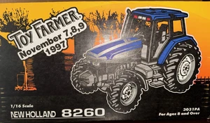 Ertl New Holland 8260 Tractor Toy Farmer 1997 #3031PA 1/16 Collector Edition 12* - Picture 1 of 1