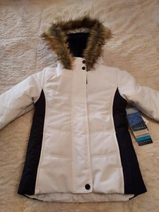 NEW! Iceburg Outerwear Little Girl's White Winter Coat Size Small 6-6X - Picture 1 of 13