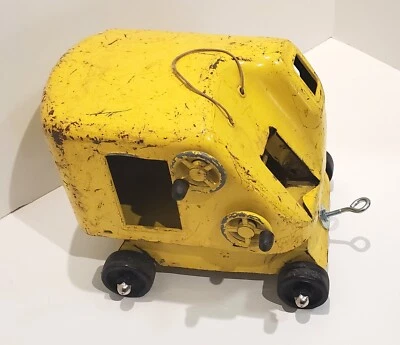 Structo Construction Co.  Excavadora de pala de vapor de acero prensado solo cabina 1950 Foto 1 de 3