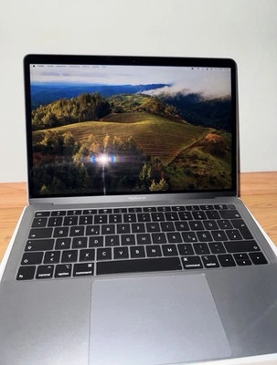 Apple MacBook Air 13 Zoll - Bild 1 von 4