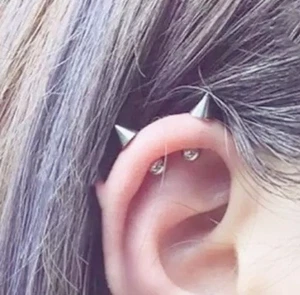 Sterilized ONECARTILAGE SPIKE 14g LONG 6mm Spikes Surgical Steel Barbell. - Picture 1 of 12