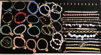 Modeschmuck Konvolut  36 Armbänder bunt gemischt  /  TOP Zustand  / A-07 - Bild 1 von 4