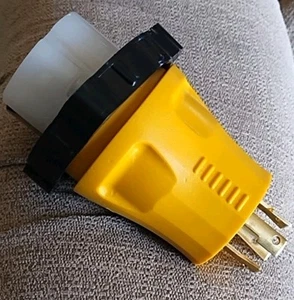 Autocaravana NEMA L14-30P de 30 amperios macho a SS2-50R 50A hembra Pwr. Adaptador grifo giratorio de 4 clavijas - Imagen 1 de 6