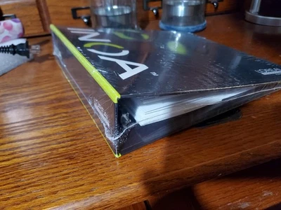 iNOA перманентный цвет волос образец книга запечатанный новый - Изображение 1 из 4