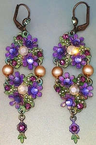 Michal Negrin lila Ohrringe viktorianische Blumen Kristall Perlen Ohrhänger 1990er - Bild 1 von 2
