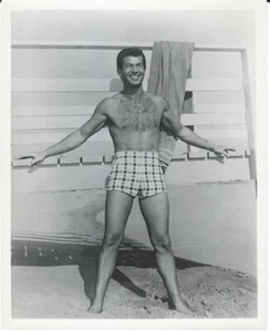 George Nader - Original Promotional Photo - 8x10 - Picture 1 of 1