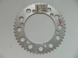 HONDA CR125 LEGA PIGNONE POSTERIORE RENTHAL 108 48T 520 SPAZIO CATENA DIMENSIONI - Foto 1 di 1