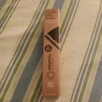 Тушь для ресниц Mineral Fusion увеличенной длины черная 0,3 унции - Изображение 1 из 2