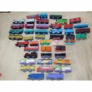Plarail Thomas and Chuggington Talking De Talk Lot Set with Cars - Image 1 of 4