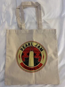 PEARL JAM TOTE BAG CHICAGO ILLINOIS TOUR WRIGLEY FIELD CUBS - Picture 1 of 3