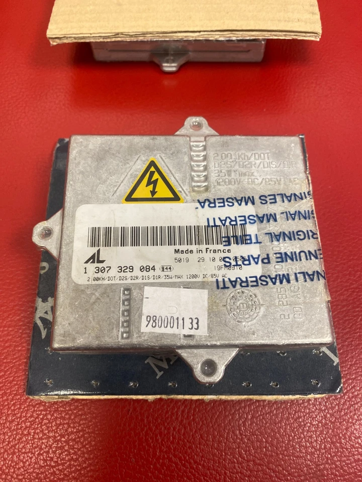 Faro proiettore Maserati Coupè, Spyder, Xenon ECU XENO LIGHT CONTROL STATION originale - Immagine 1 di 1