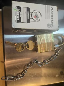 Lucchetto Master militare in ottone originale con catena da 9" e 2 chiavi - Foto 1 di 4