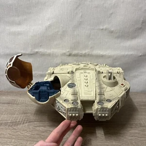 Hasbro Star Wars Millenium Falcon 2001 LFL Spielzeug Raumschiff mit Sounds + Licht - Bild 1 von 24
