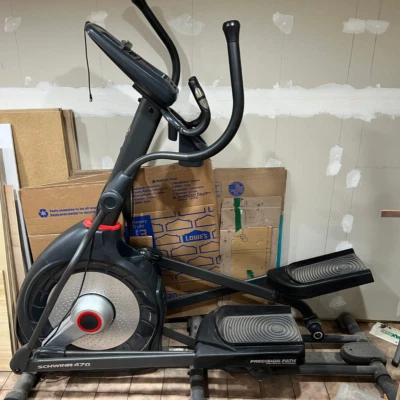 Máquina elíptica Schwinn Fitness 470 - negra Foto 1 de 4