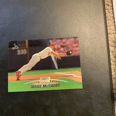 Mark McGwire #70 St. Louis cardinals Topps stadium club 1999 - Image 1 of 2