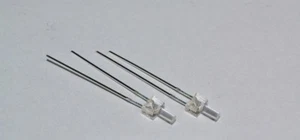 2 Stück BiPin- Tower- LED- Steckbirne ROT 4 - 19 V für Schlusslichter NEU 610070 - Bild 1 von 3