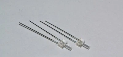 2 Stück BiPin- Tower- LED- Steckbirne ROT 4 - 19 V für Schlusslichter NEU 610070 - Bild 1 von 3