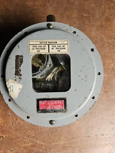 Interruptor de presión Mercoid DAW-23-156-R10s, rango: 25-600 PSIG - Imagen 1 de 5